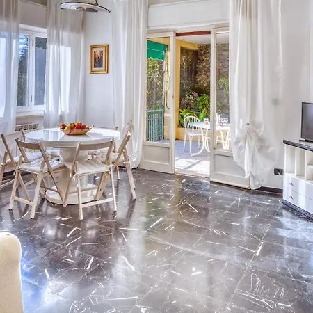 Gianluca Apartment